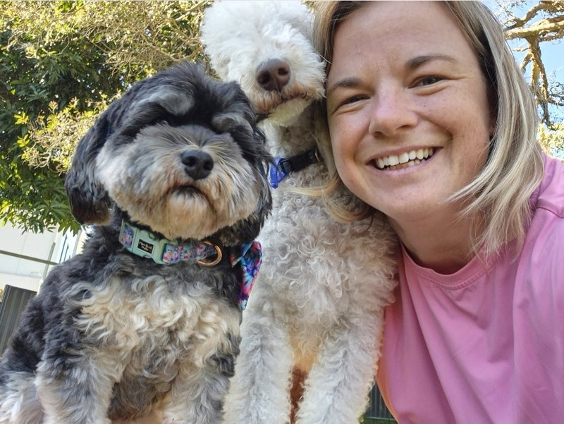 Ros with two of the calm ones, at her place in Lota